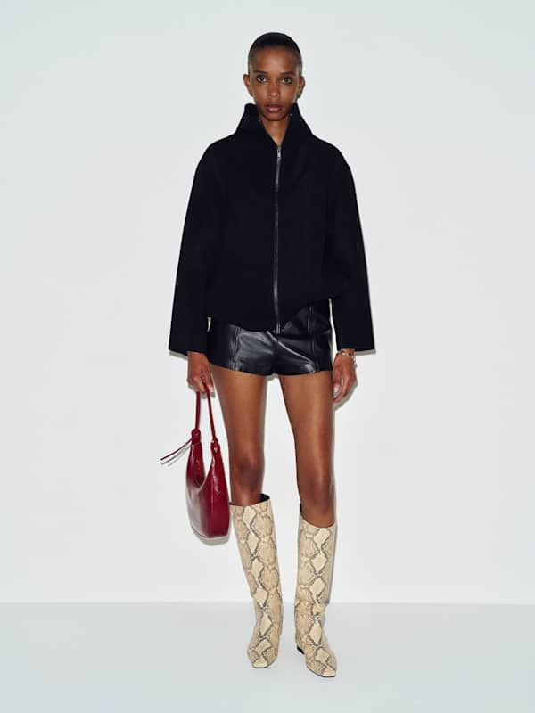 Micha Bomber - Black