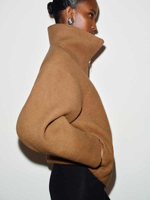 Micha Bomber - Camel