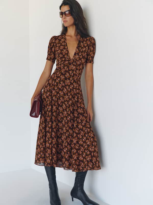 Deja Dress - Story