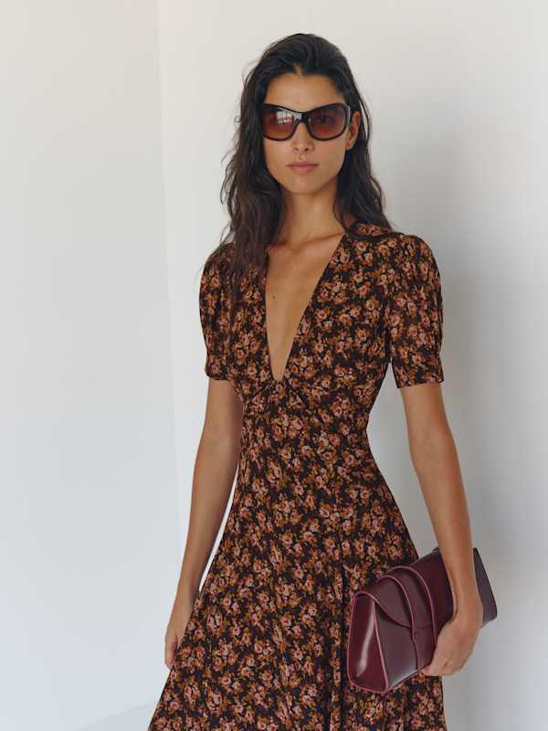 Deja Dress - Story
