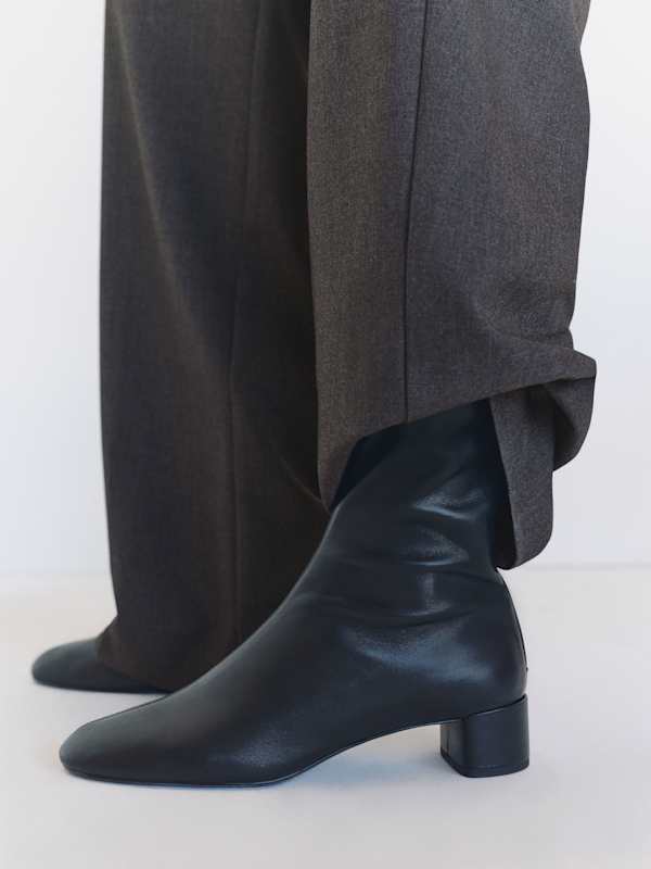 Aveline Block Heeled Ankle Boot - Black Stretch Leather