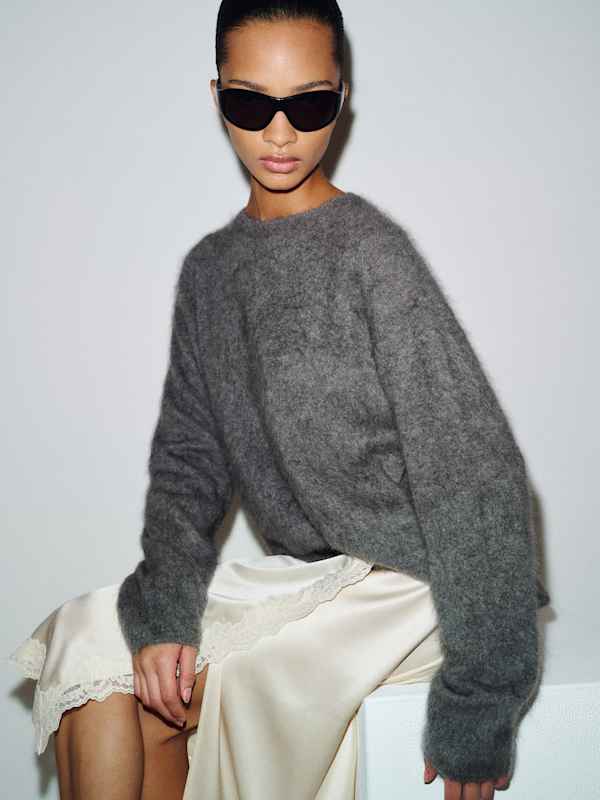 Charlotte Brushed Cashmere Crew Sweater - Thunder