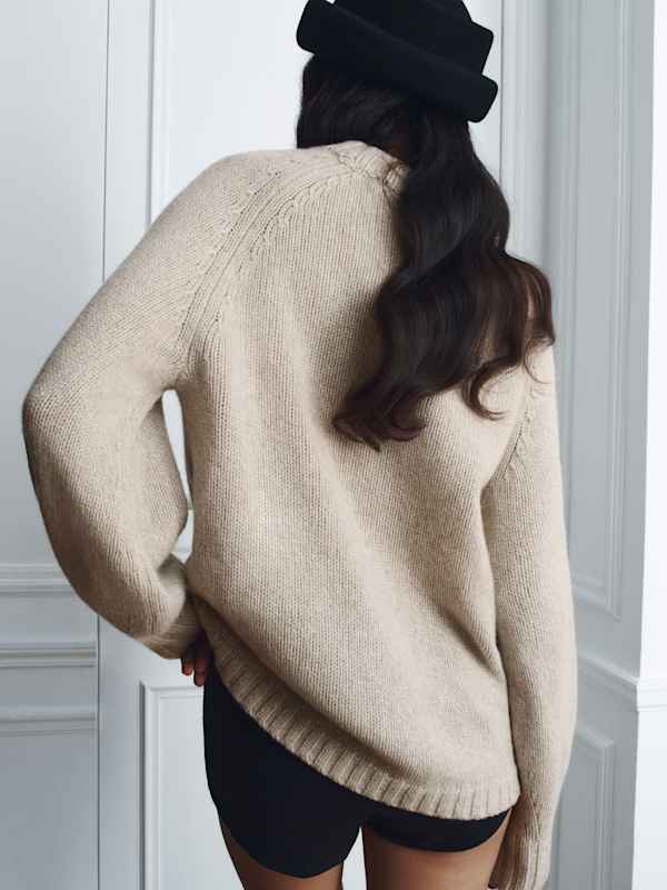 Addison Cashmere Crew Sweater - Alabaster Moulin&eacute;