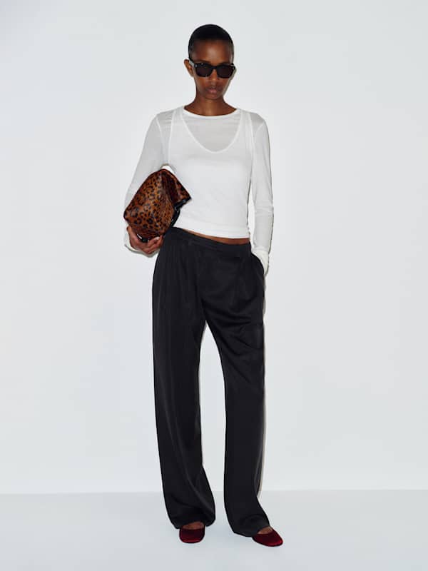 Frances Low Rise Relaxed Short Pant - Black