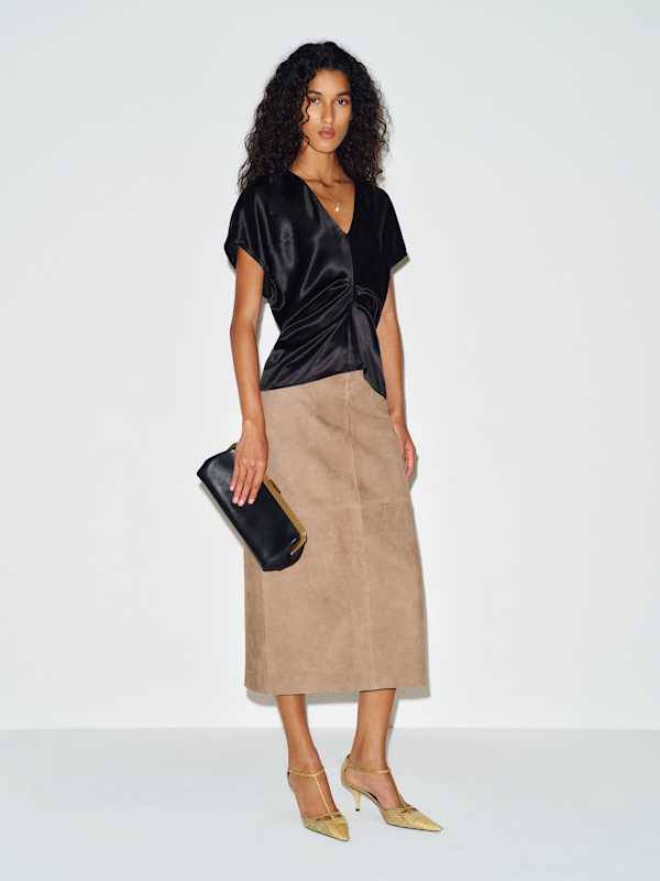 Ginie Silk Top - Black