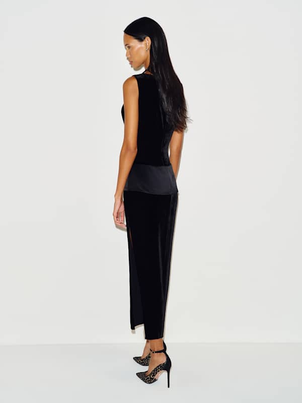 Zoah Velvet Dress - Black