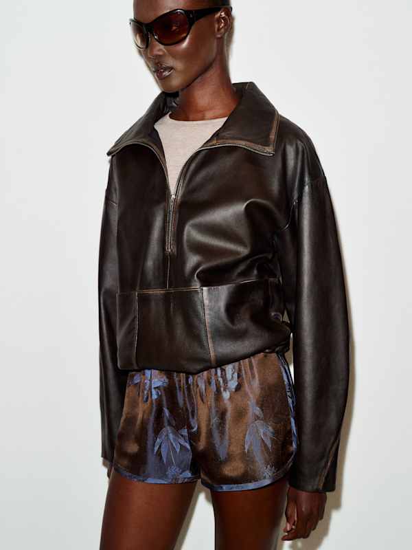 Darius Short - Brown With Blue