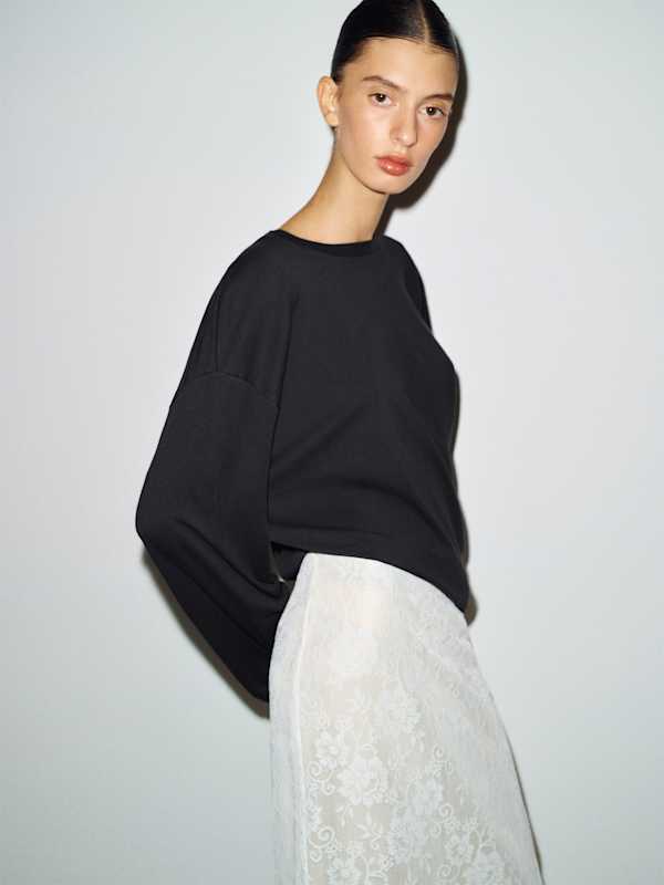 Wren Oversized Long Sleeve Tee - Black