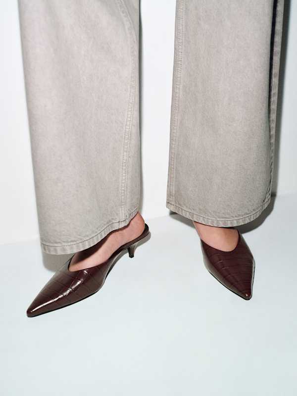 Wyler Heeled Mule - Ruby Croc