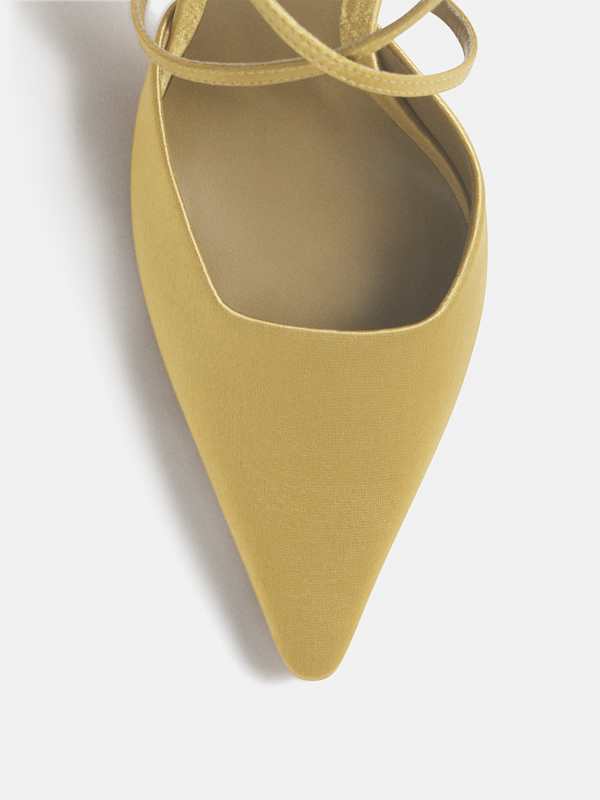 Pari Pump - Gold Textile