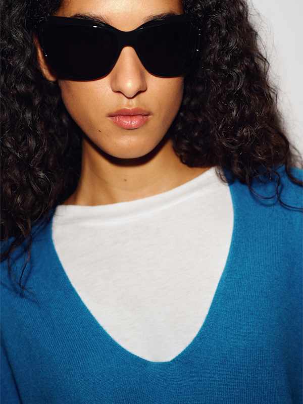 Eliza Scoop Neck Cashmere Sweater - Cerulean
