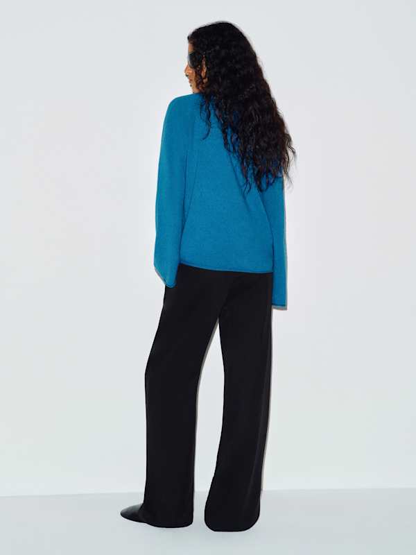 Eliza Scoop Neck Cashmere Sweater - Cerulean