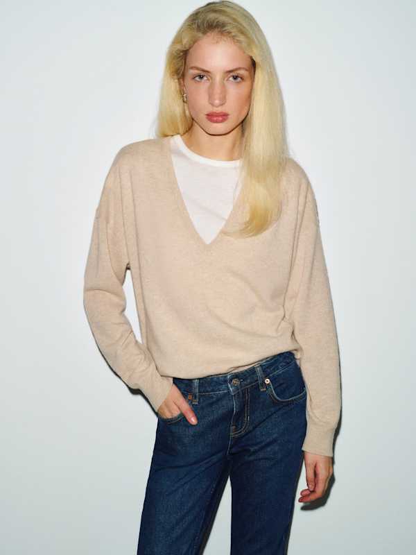 Stella Cashmere Deep V-Neck Sweater - Wheat