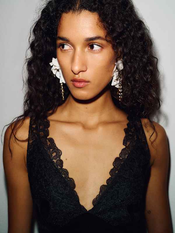 Cailen Velvet Dress - Black