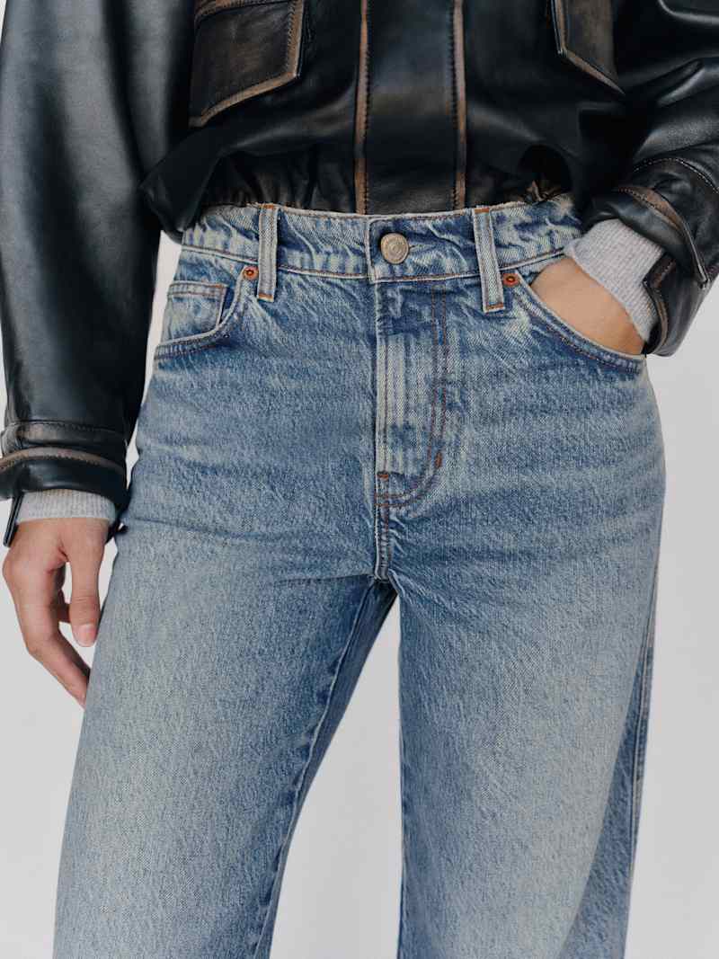 Val 90s Mid Rise Straight Jeans Reformation – jean droit taille mi-haute, coloris Colorado – vue 5