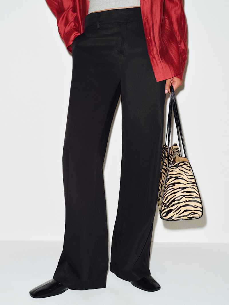 Gisele Low Rise Pant Reformation – pantalon, coloris Black – vue 2