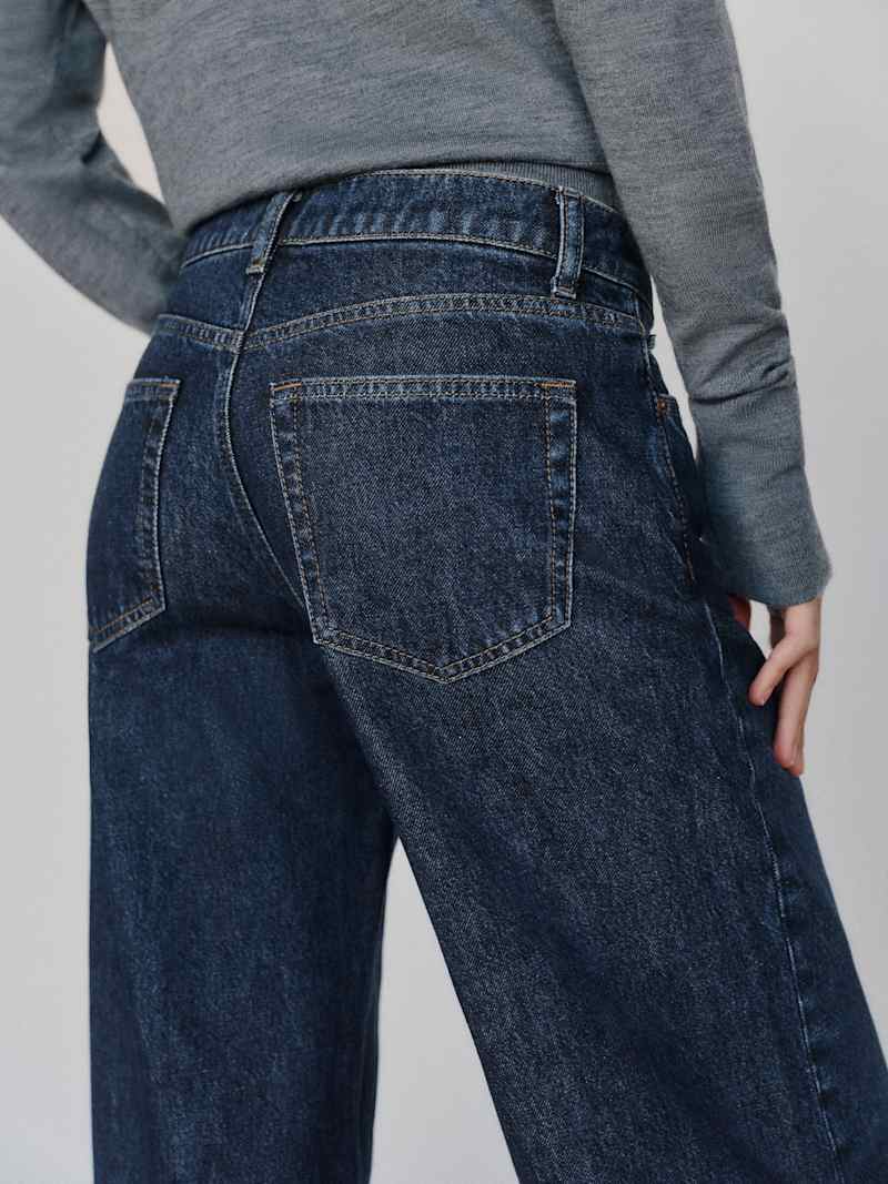 Cary Low Rise Slouchy Wide Leg Cropped Jeans Reformation – jean large taille basse, coloris Titan – vue 3