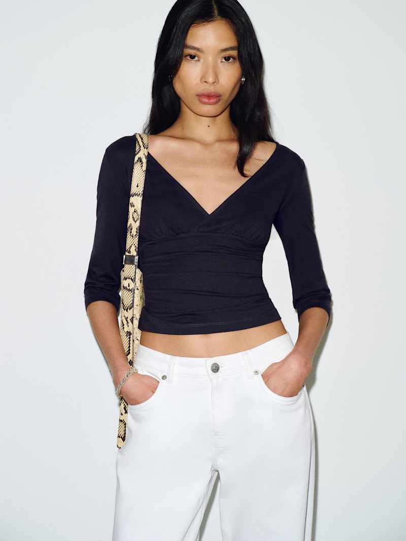 Aylani Knit Top Reformation – top en maille, coloris Black – vue 2