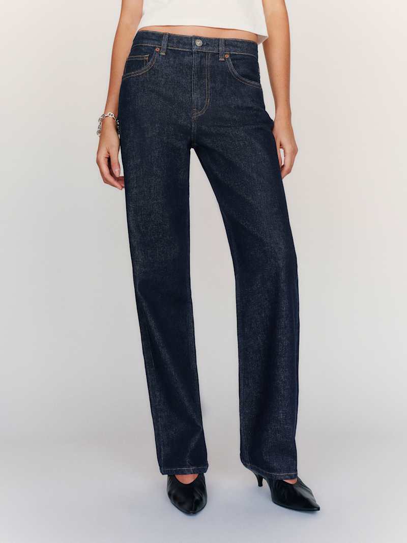 Miles Stretch Mid Rise Straight Leg Jeans Reformation – jean droit taille mi-haute, coloris Discovery – vue 2