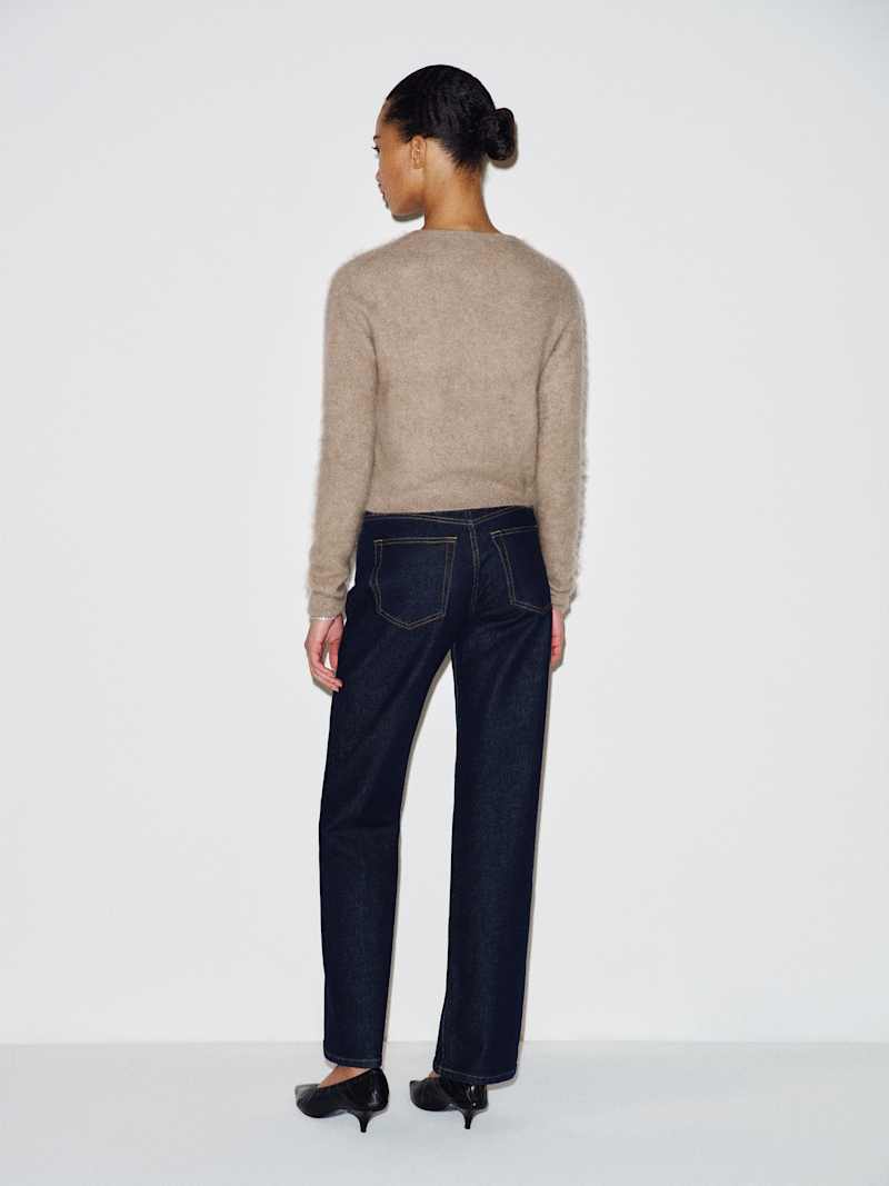 Caspia Brushed Cashmere Cropped Cardigan Reformation – cardigan en cachemire, coloris Oatmeal – vue 4