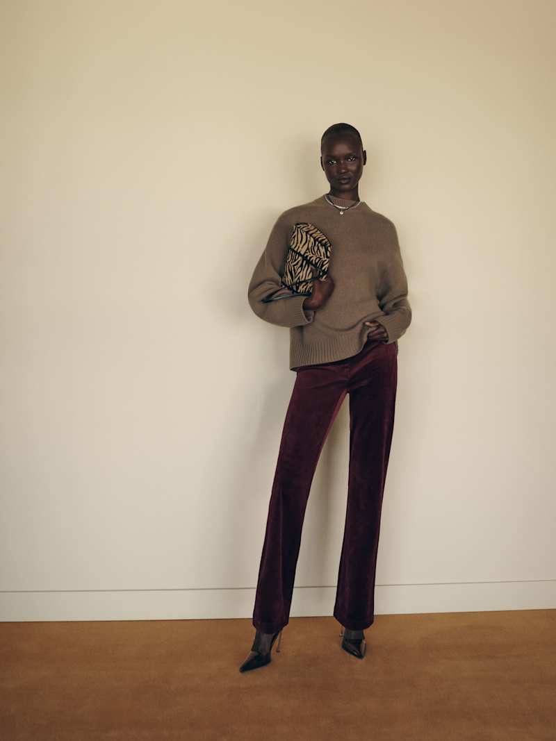 Oliver Low Rise Velvet Pant Reformation – pantalon en velours, coloris Plum – vue 5