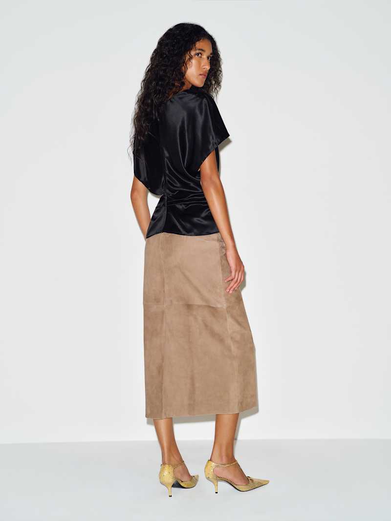 Ginie Silk Top Reformation – top en soie, coloris Black – vue 4