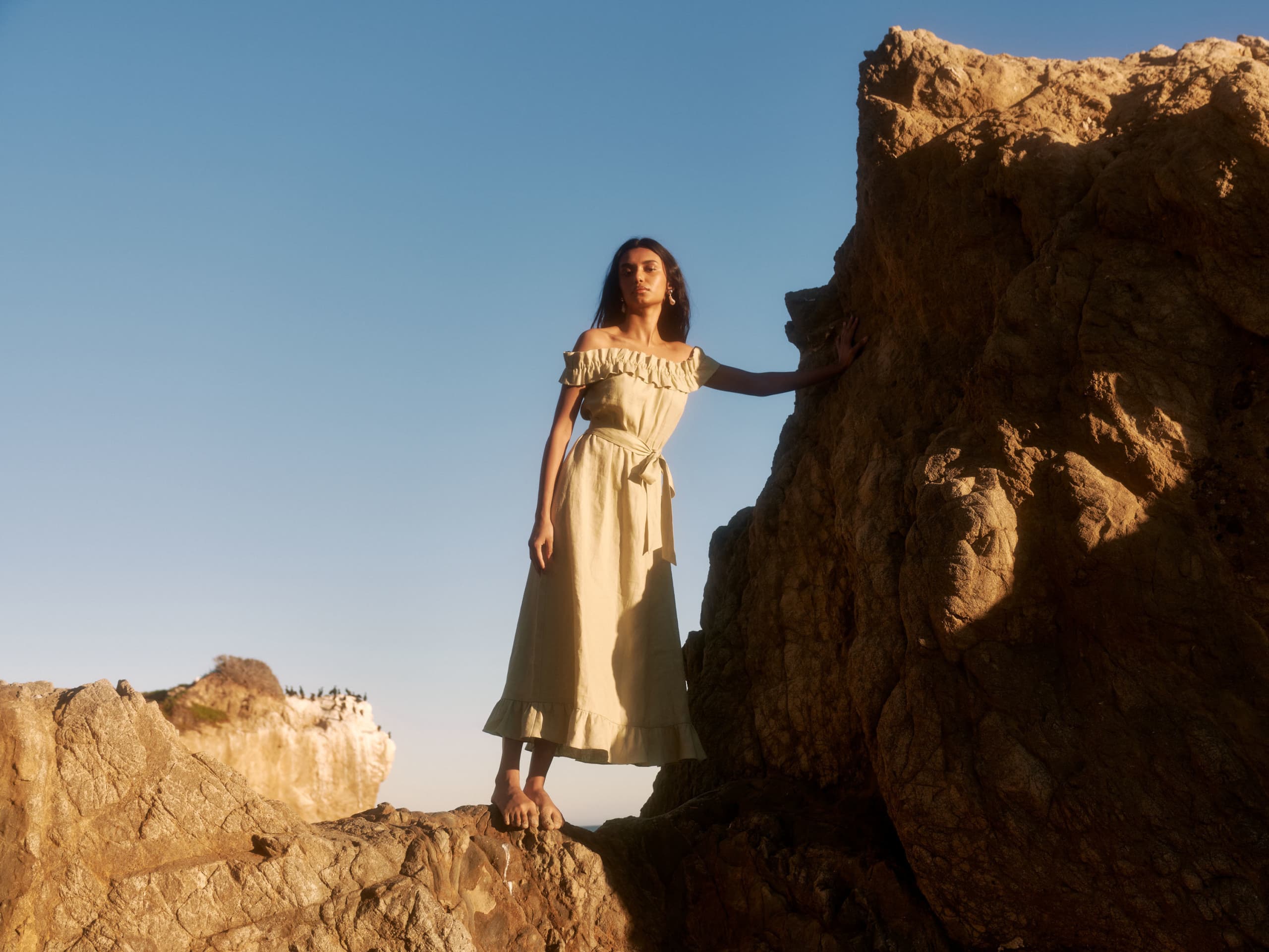 Model on cliffs