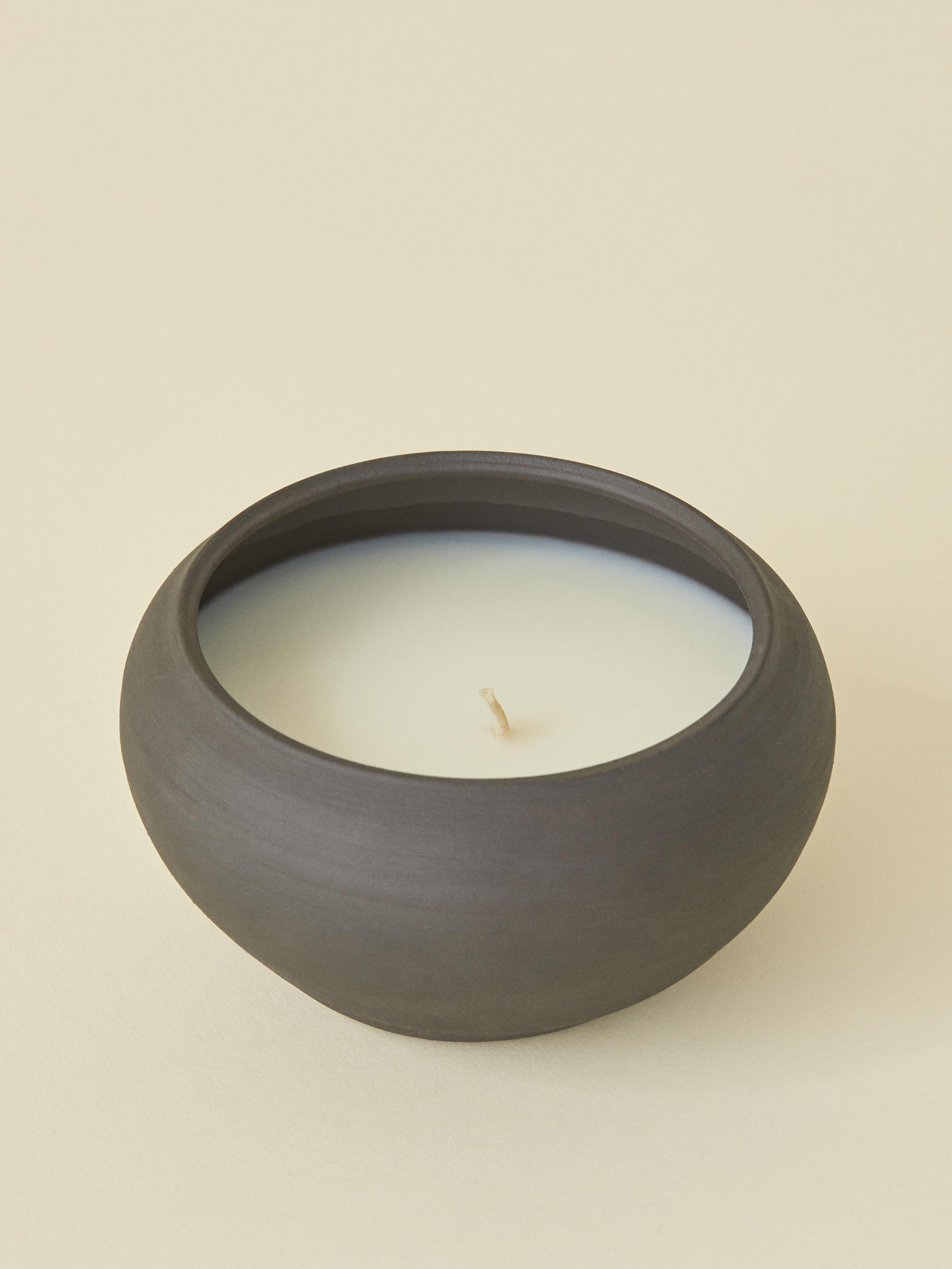 English Garden Laguna Candles Ceramic Black Candle