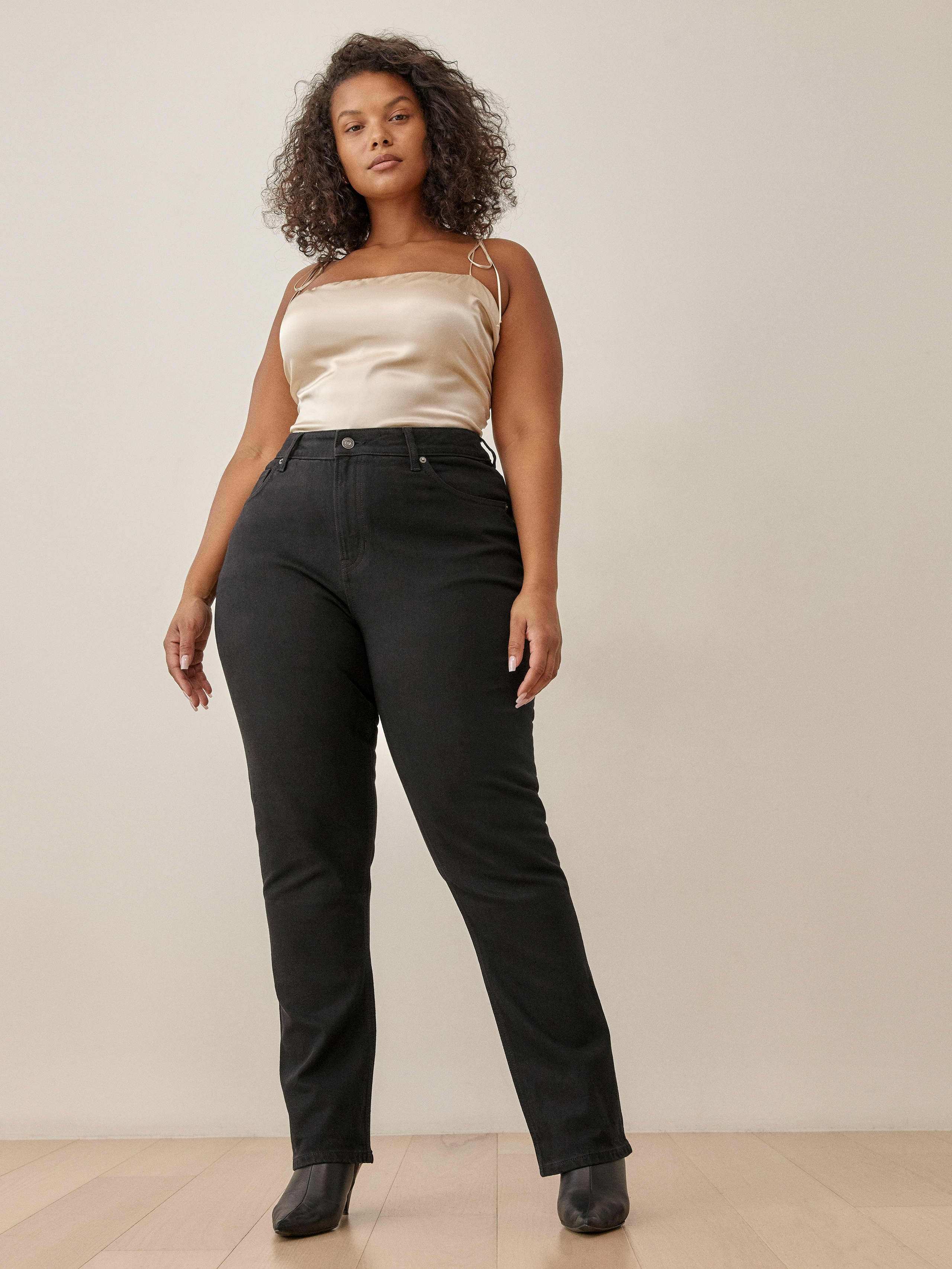 Black Liza Ultra High Rise Straight Jeans Es
