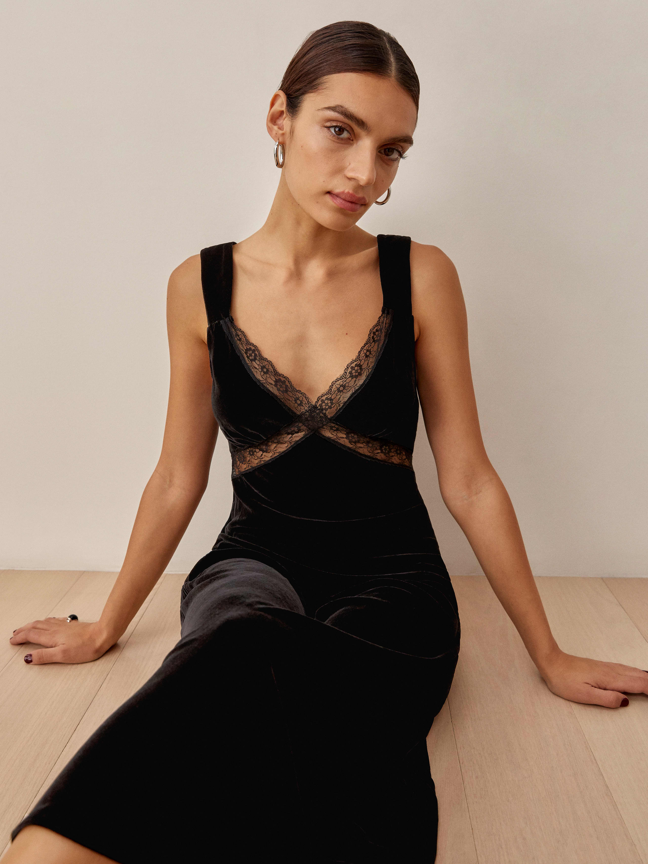 Black Lorenzo Velvet Dress