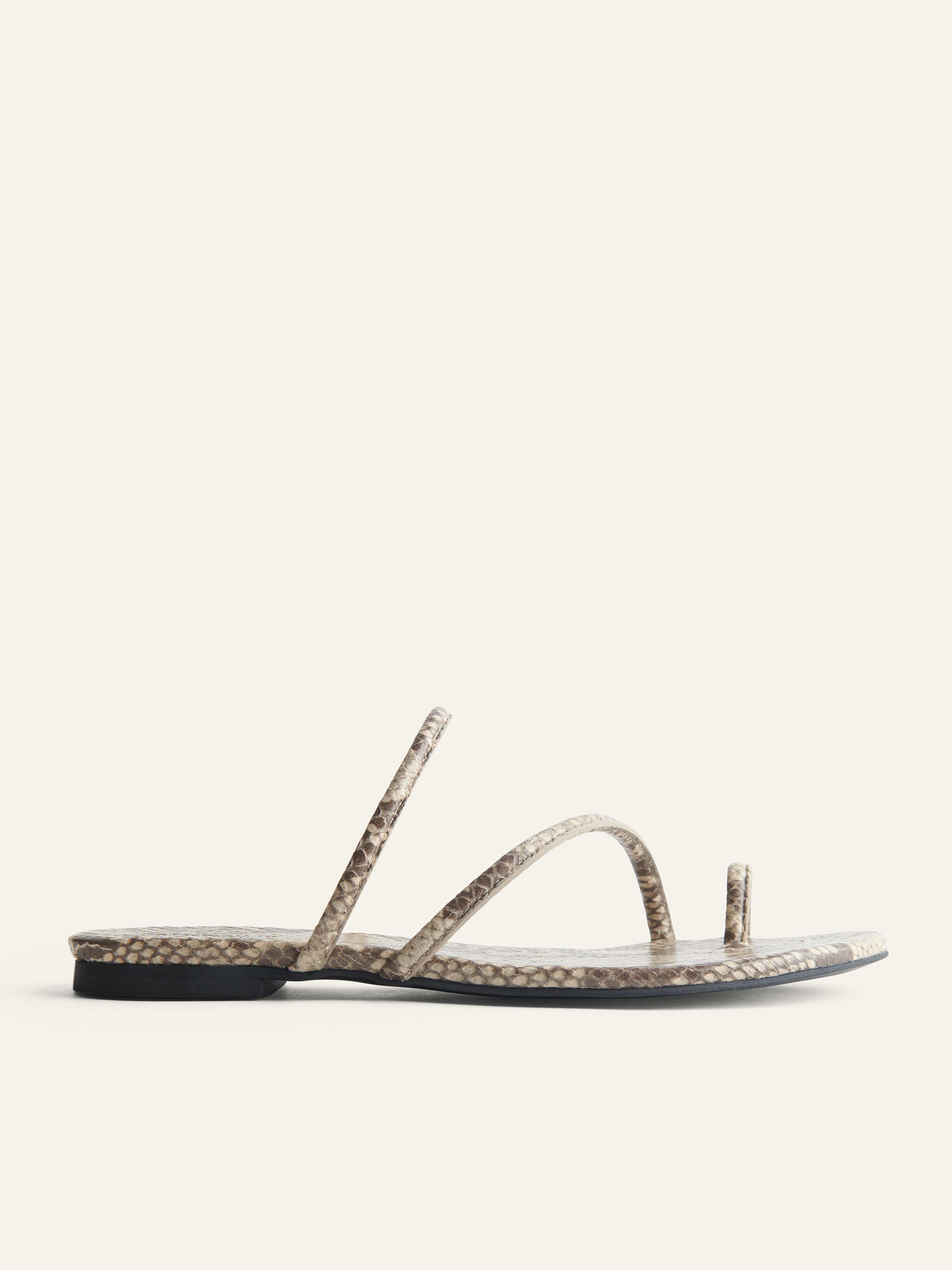 Ludo Toe Ring Strappy Flat Sandal - Leather Sustainable Shoes | Reformation
