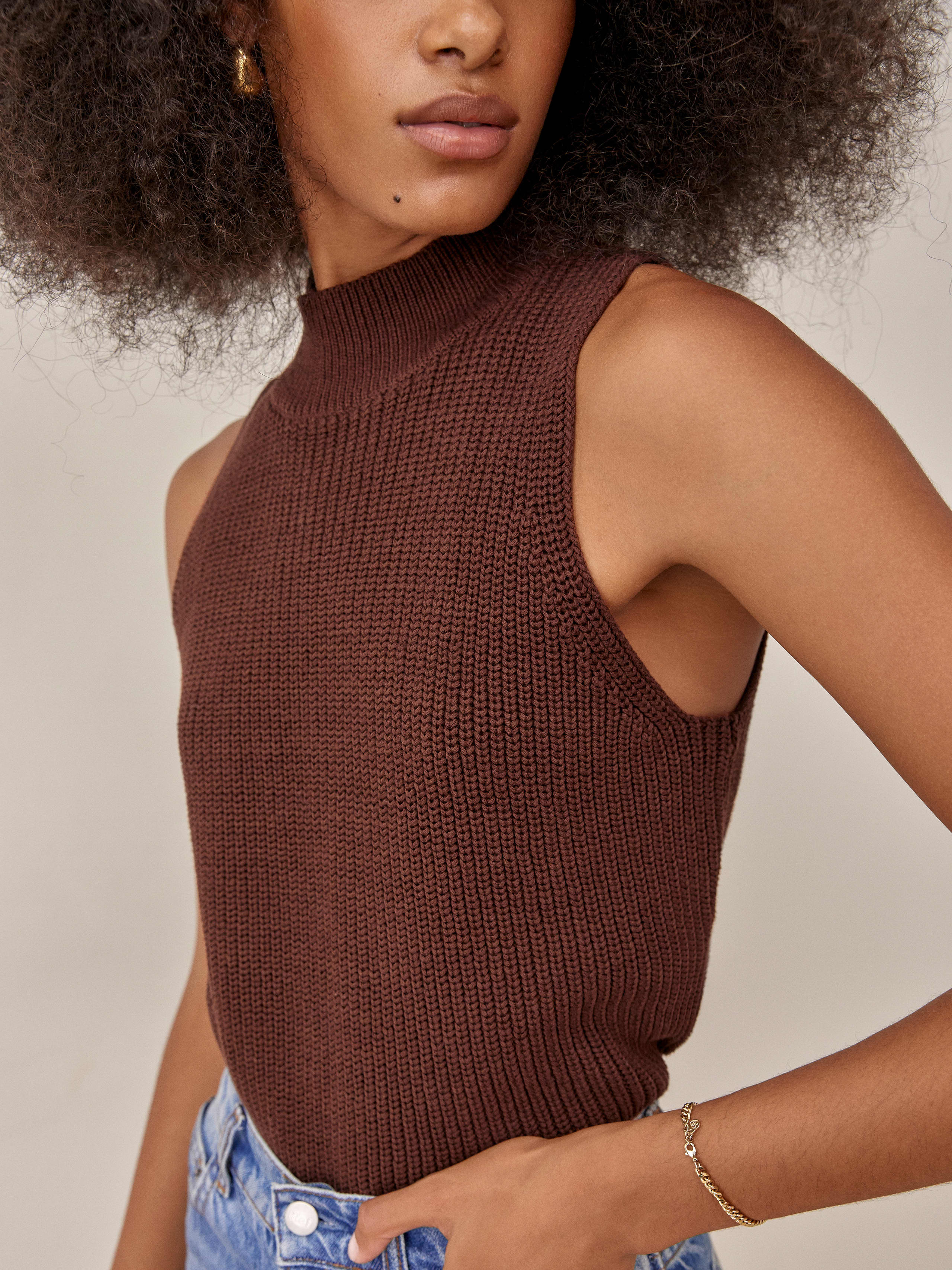 Chestnut Montaigne Sleeveless Sweater