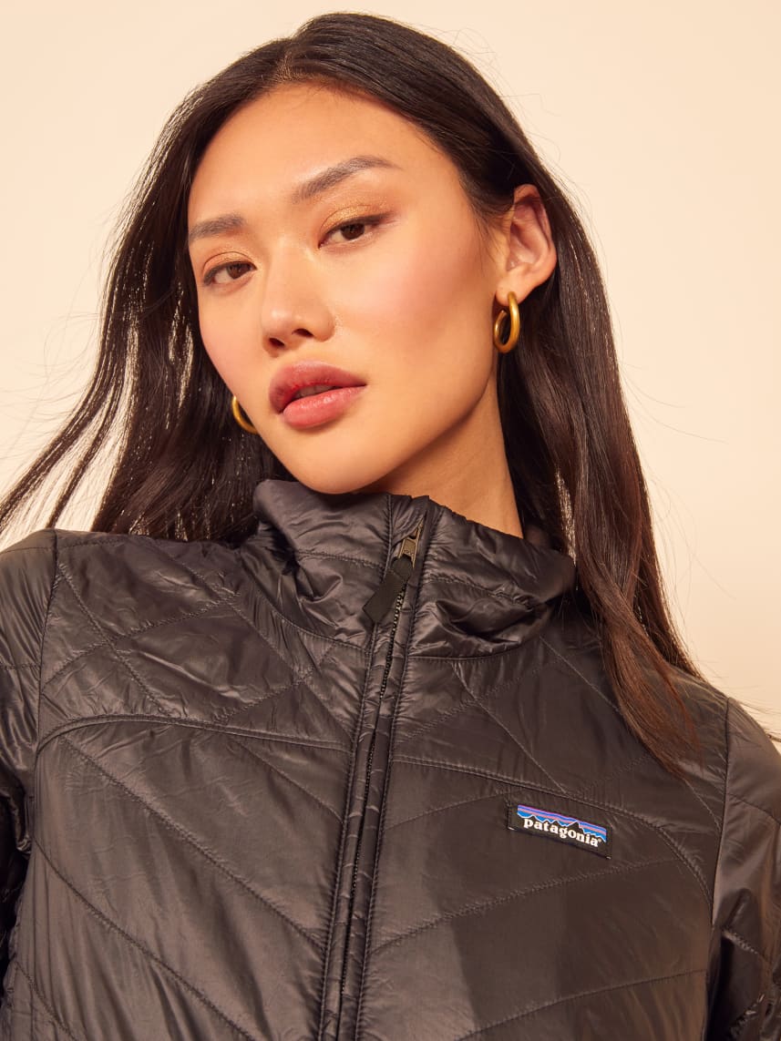 Lightweight patagonia jacket clearance