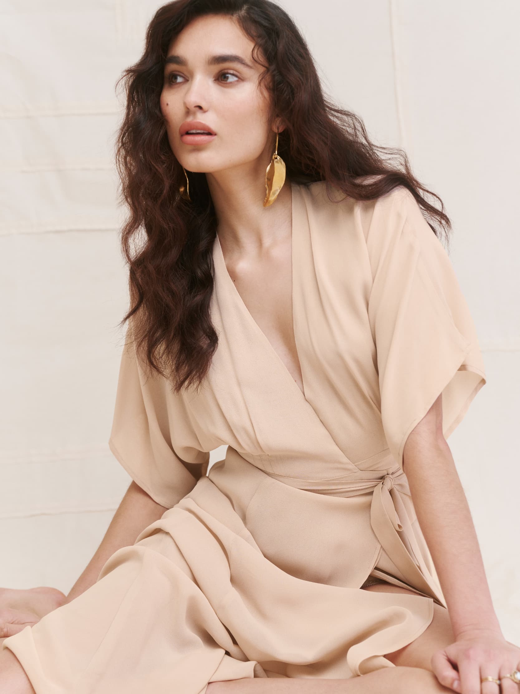 ["Champagne"] Winslow Dress