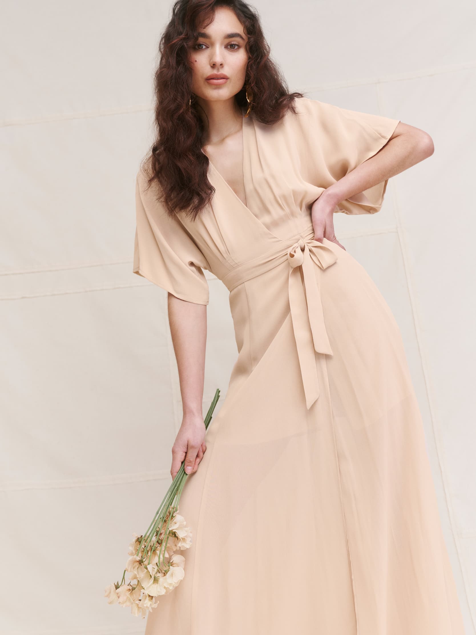 ["Champagne"] Winslow Dress