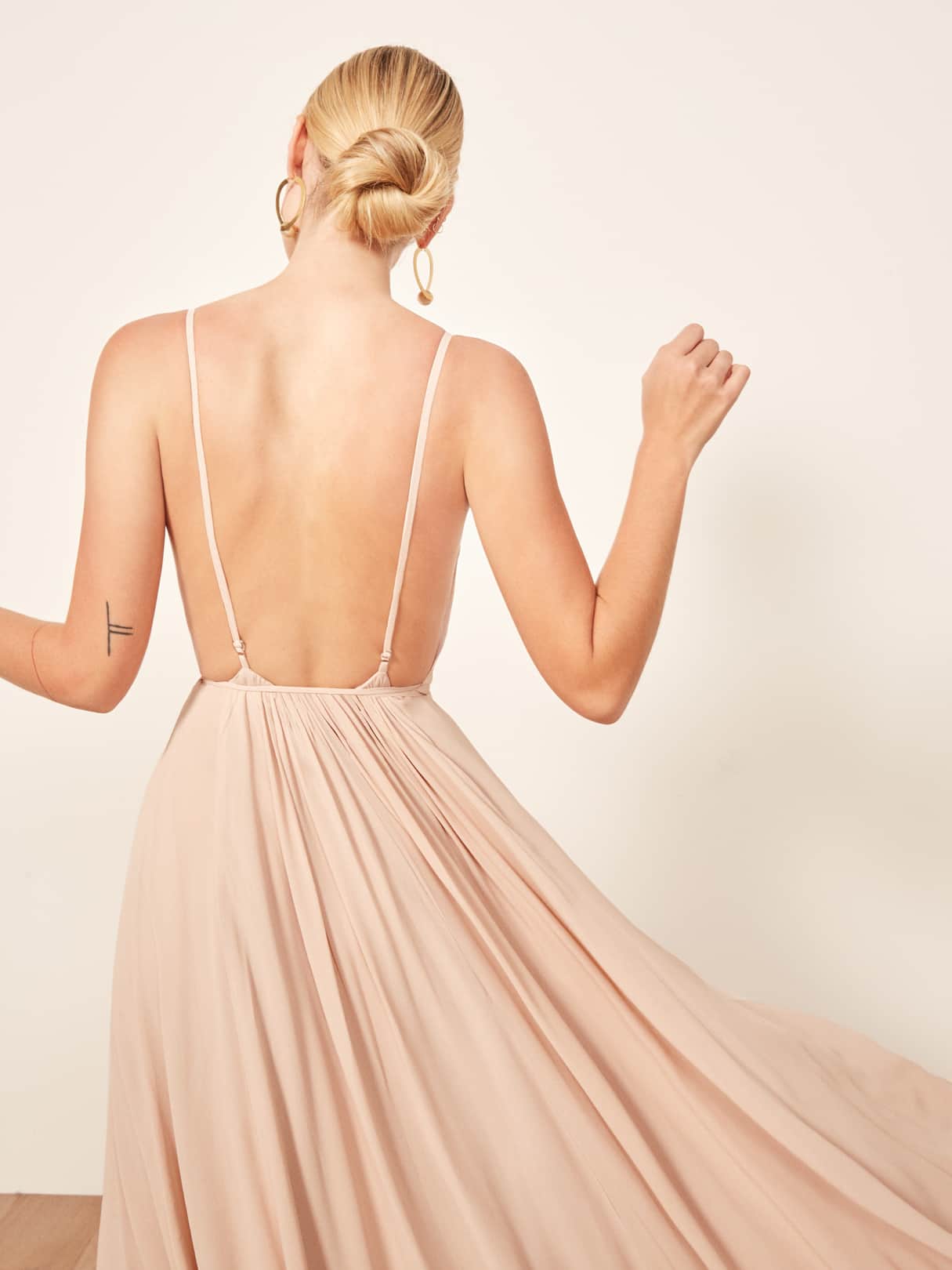 AITA for refusing to wear a revealing bridesmaid dress? : r/AmItheAsshole