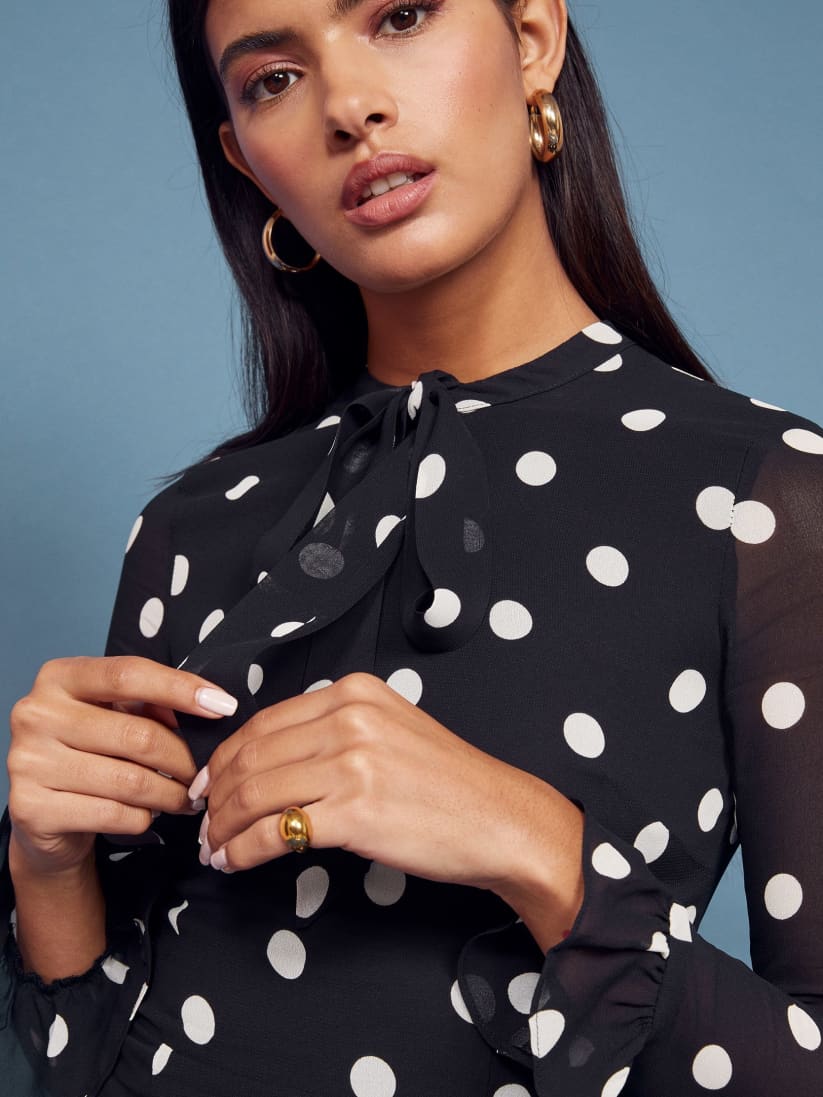 Reformation Sustainable Womens Clothing And Accessories - 