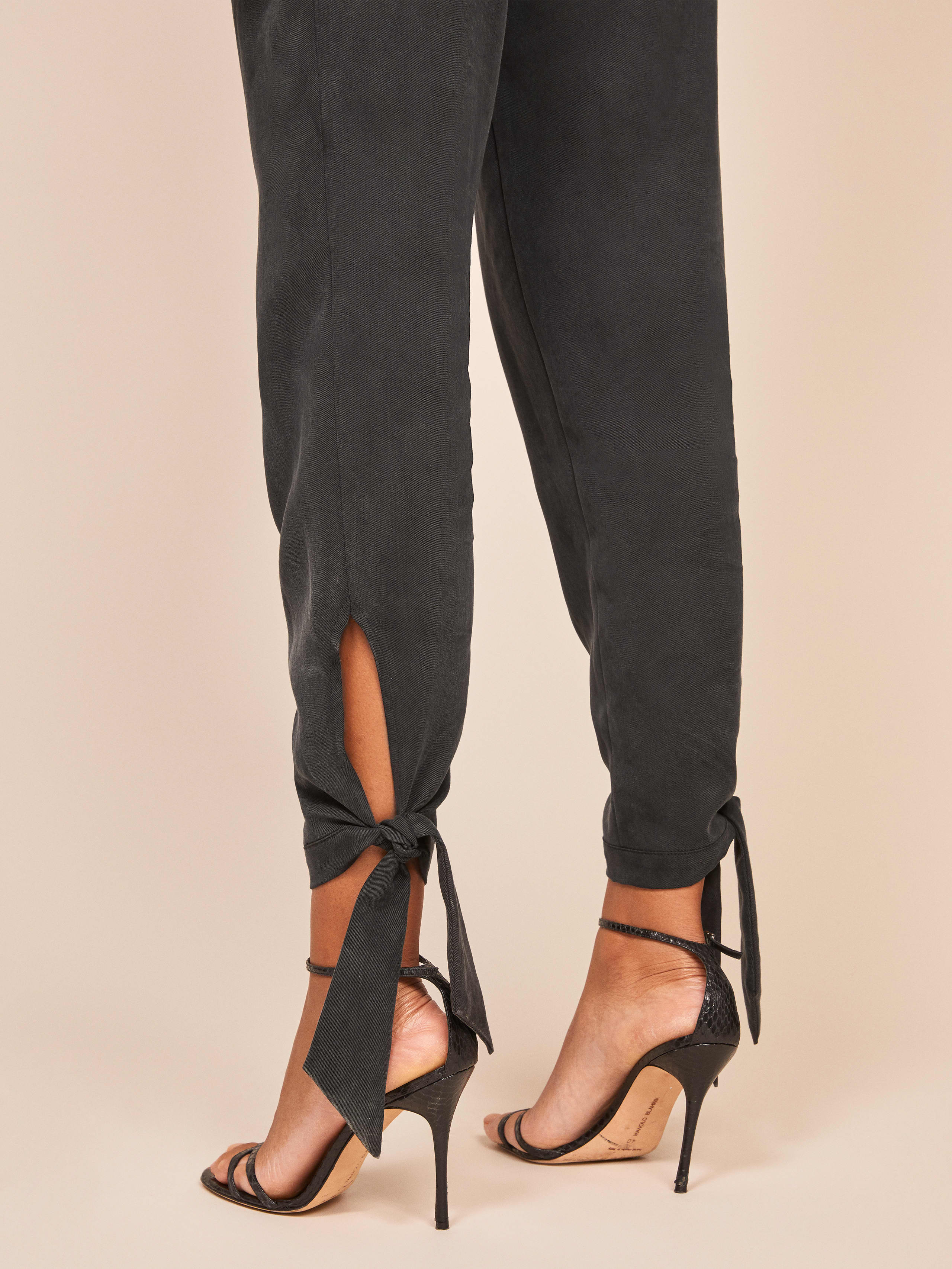 ["Black"] Avalon Pant