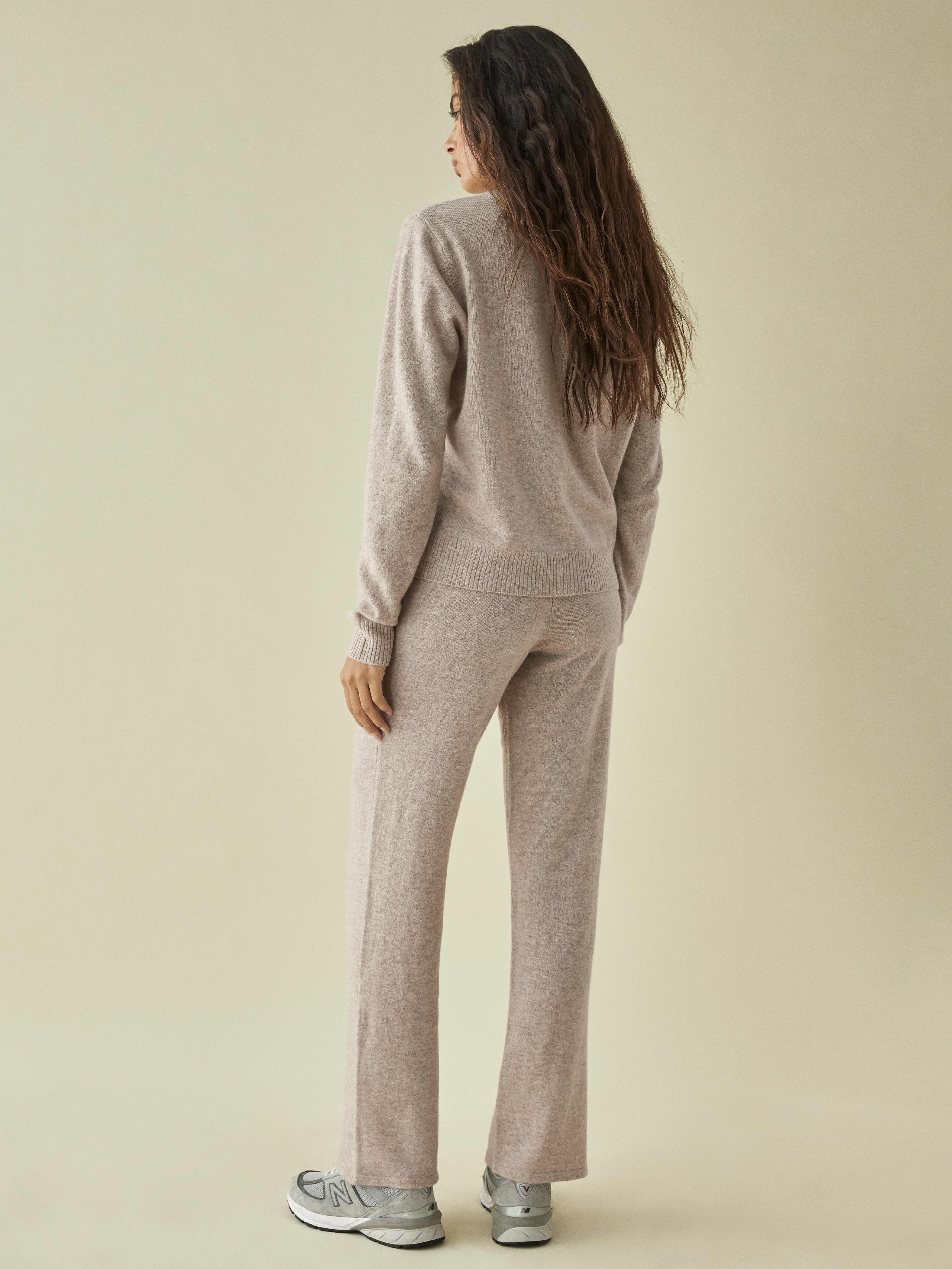 cashmere sweat outfit
