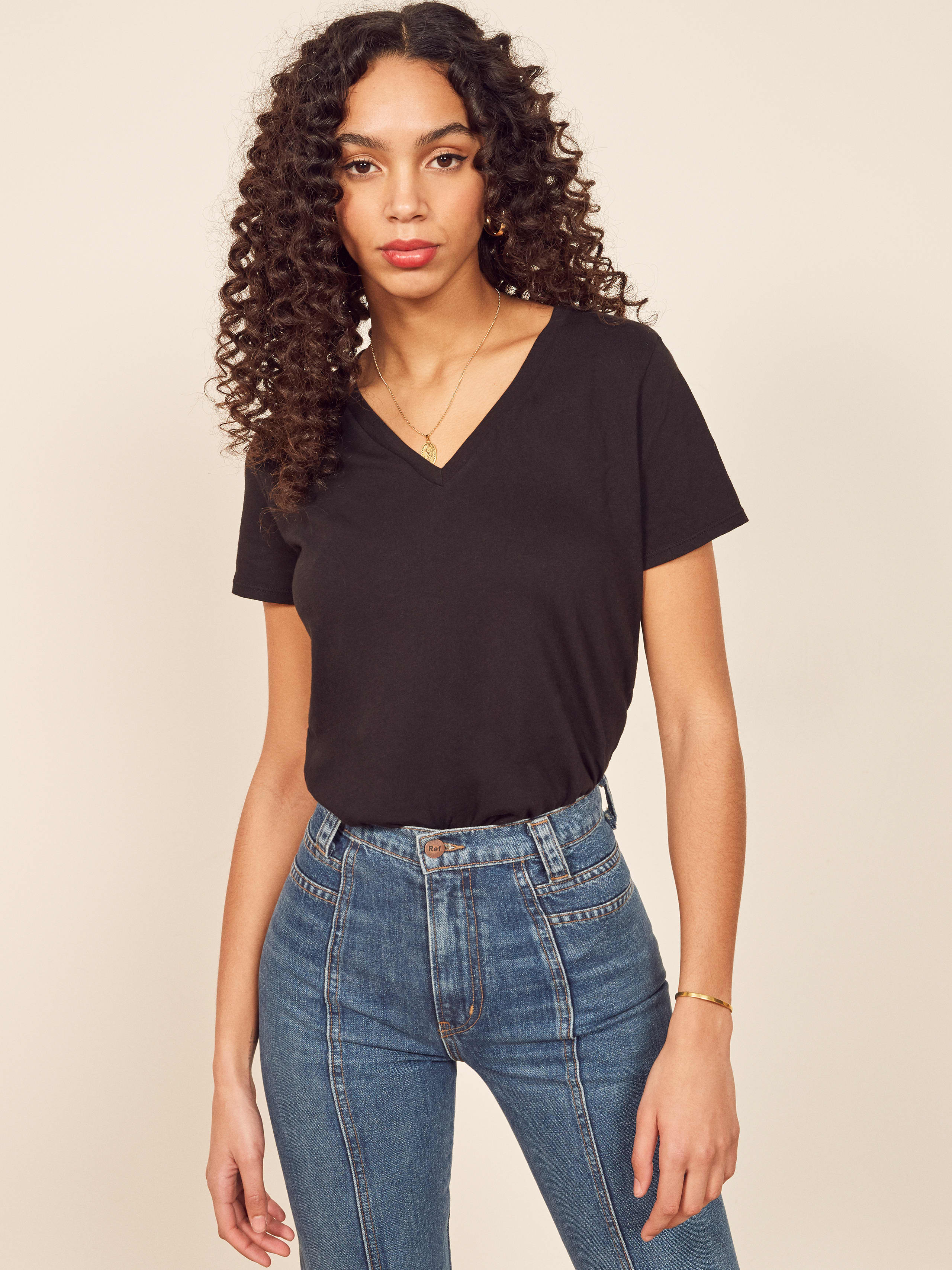 v neck tee