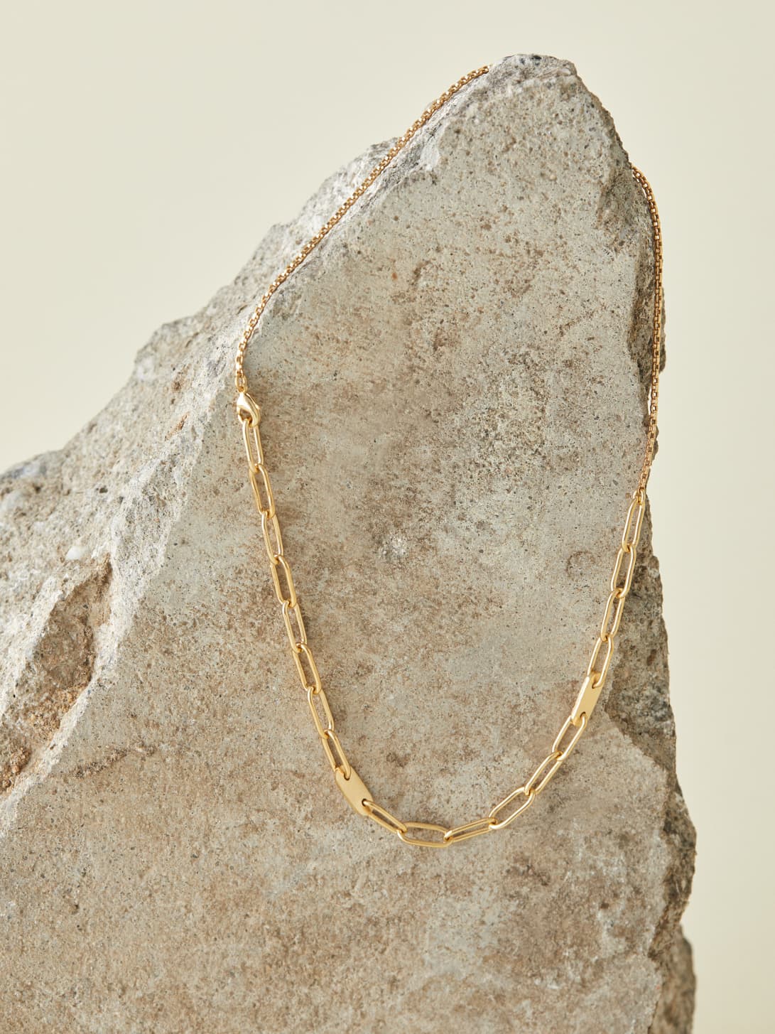Gold Soko Delicate Ellipse Collar