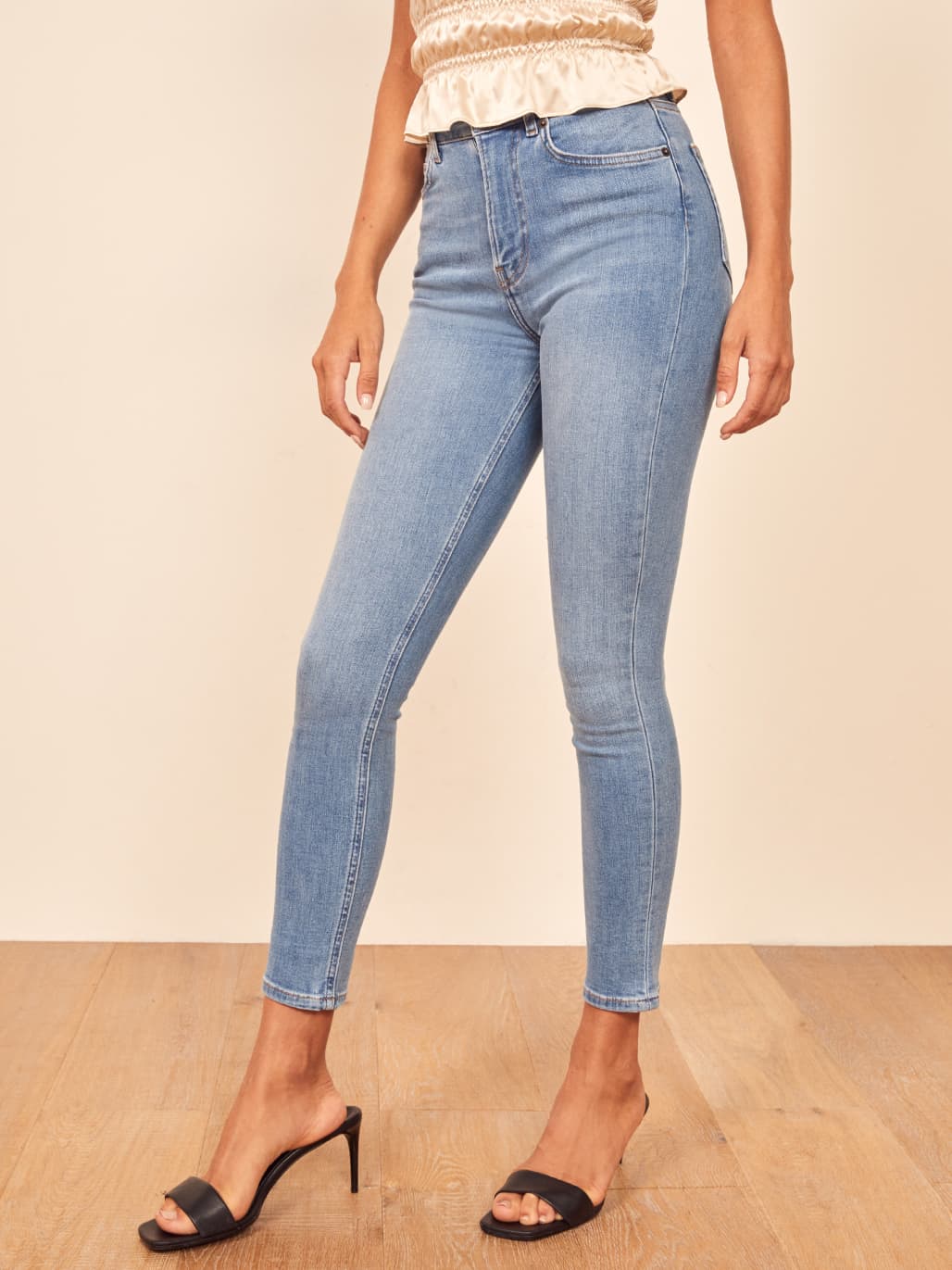 high waisted cropped skinny jeans